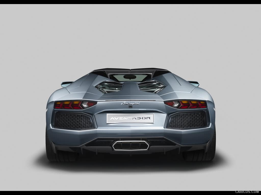 aventador roadster vue de derrière